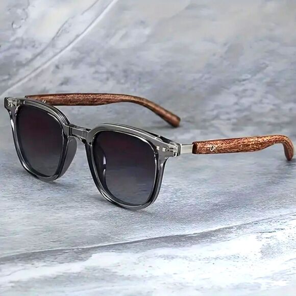 Retro unisex Sun Glasses With Wood detail - Picture 3 of 3
